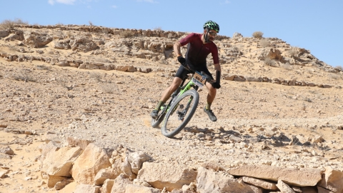 YOAV9891 (Large).JPG